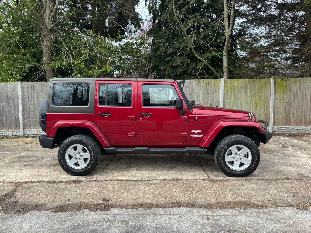 Jeep Wrangler 2.8 Crd Sahara Suv 4Wd Euro 5 197 Red #2