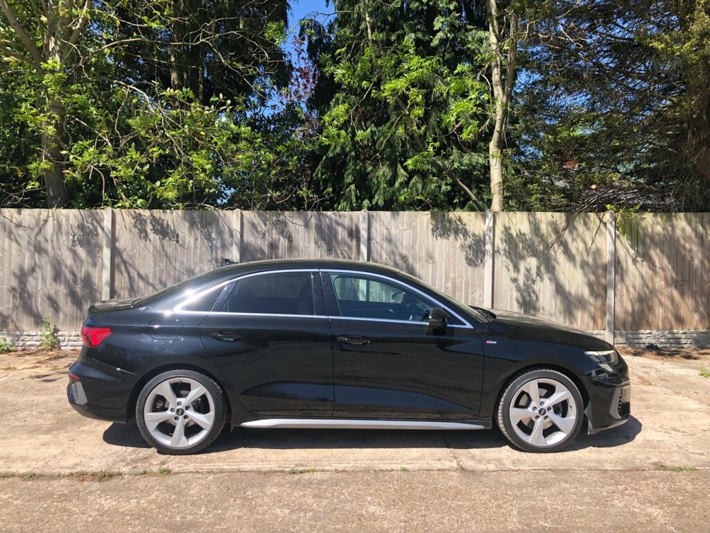 Audi A3 1.5 Tfsi 35 S Line S Tronic Euro 6 Ss OV70JVW Black #2