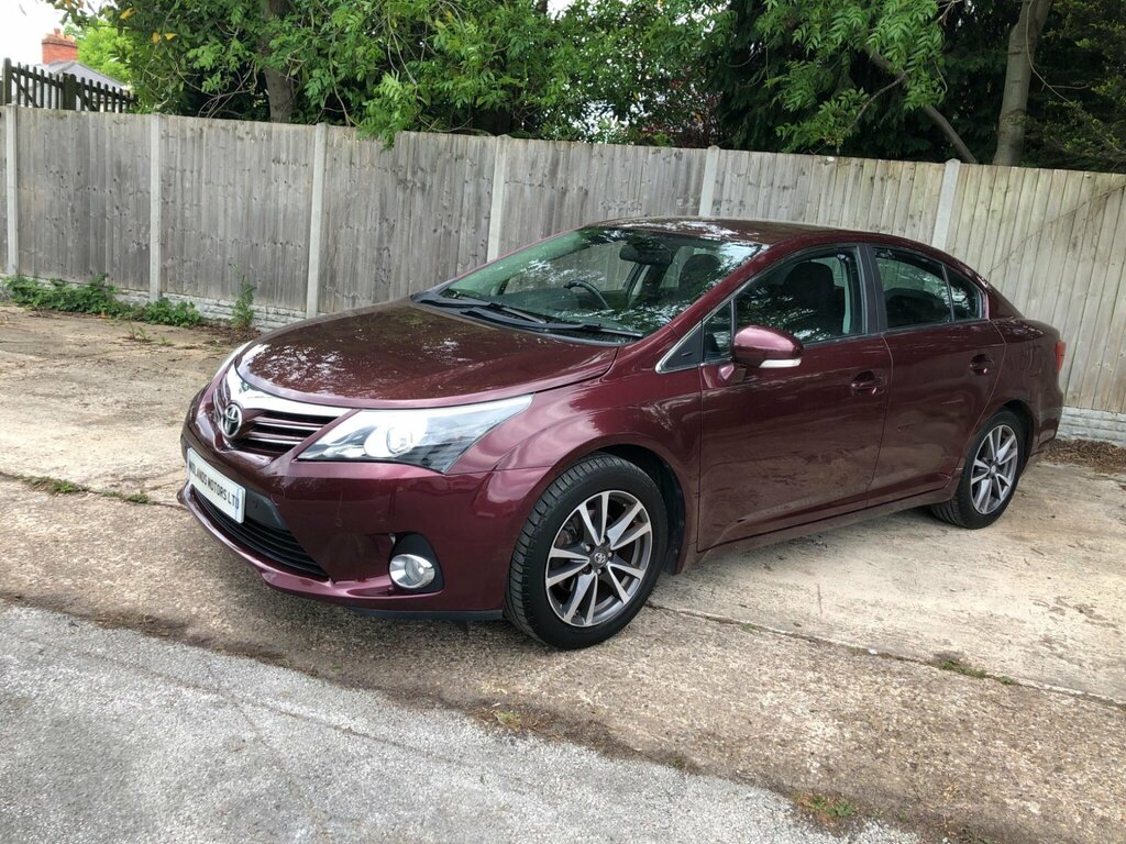 Toyota Avensis 1.8 V-matic Icon Euro 5 Red #6