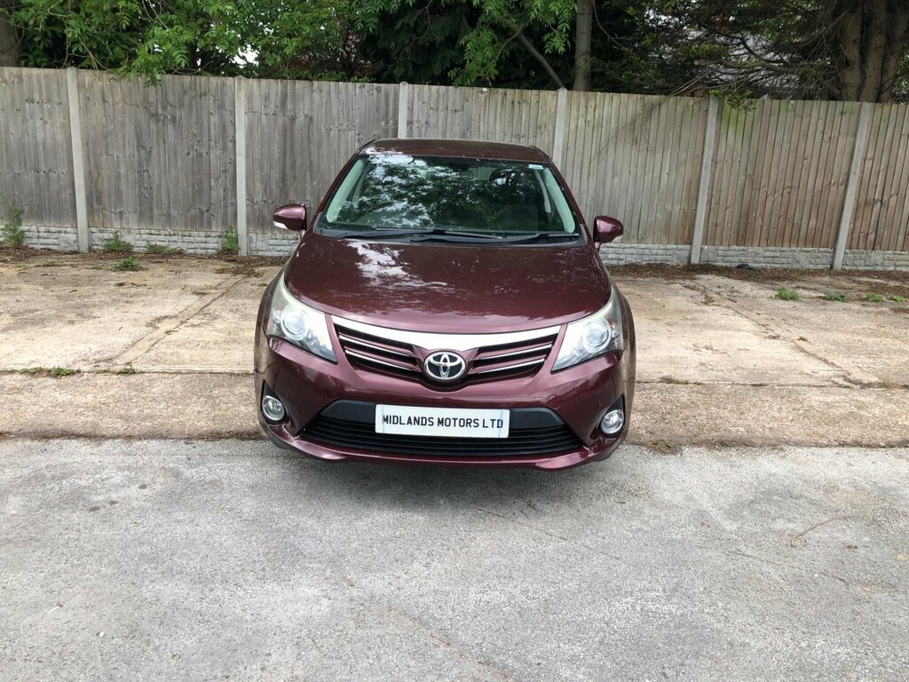 Toyota Avensis 1.8 V-matic Icon Euro 5 Red #5