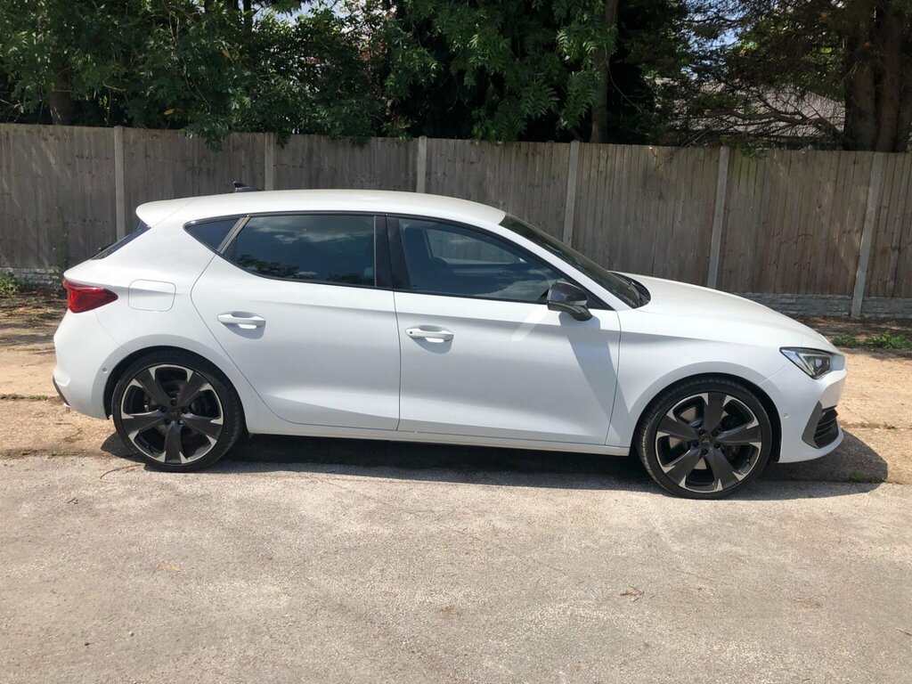 Cupra Leon 1.4 Ehybrid 12.8Kwh Vz2 Dsg Euro 6 Ss White #2