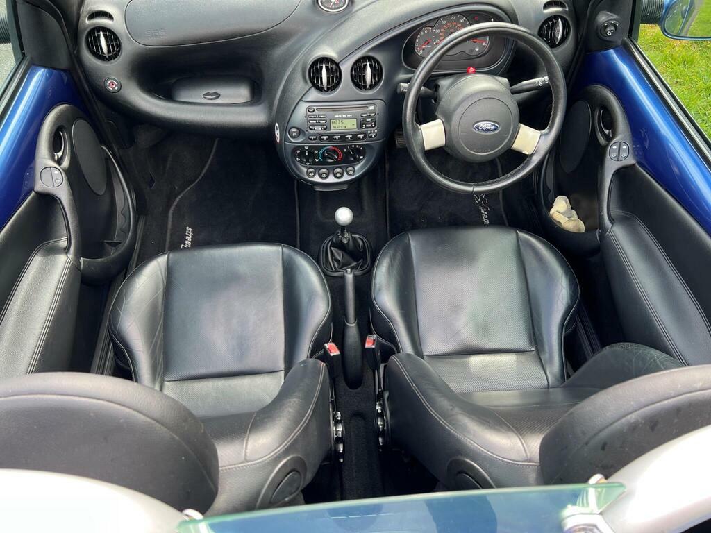 Ford StreetKA Red Black #9