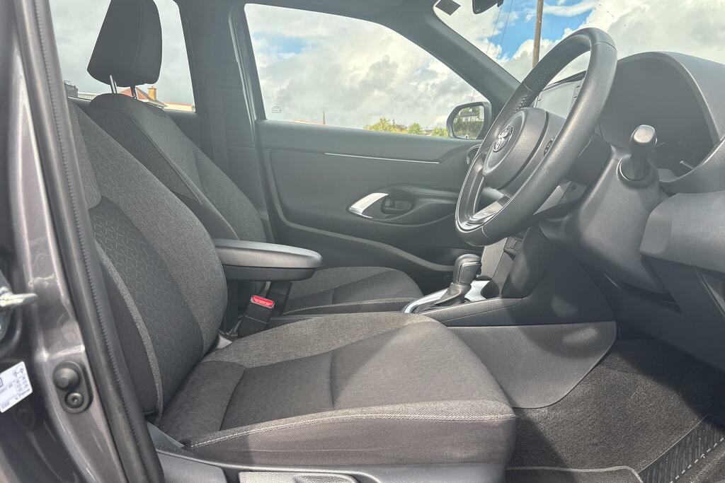Toyota Yaris Cross 1.5 Hybrid Design Cvt BVZ4429 Grey #6