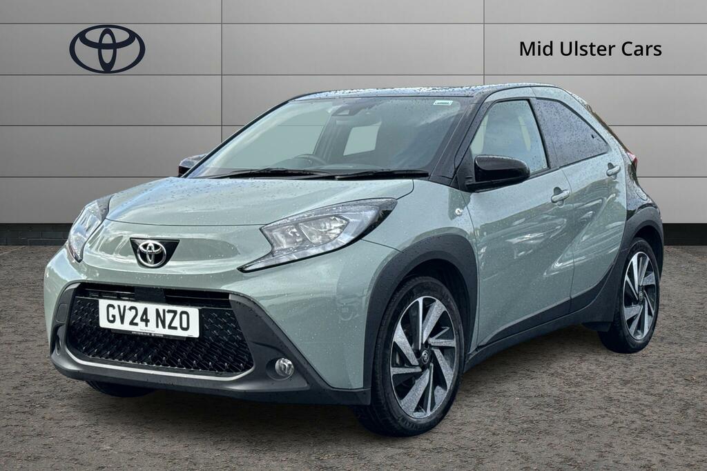 Toyota Aygo X 1.0 Vvt-i Edge GV24NZO Green #3