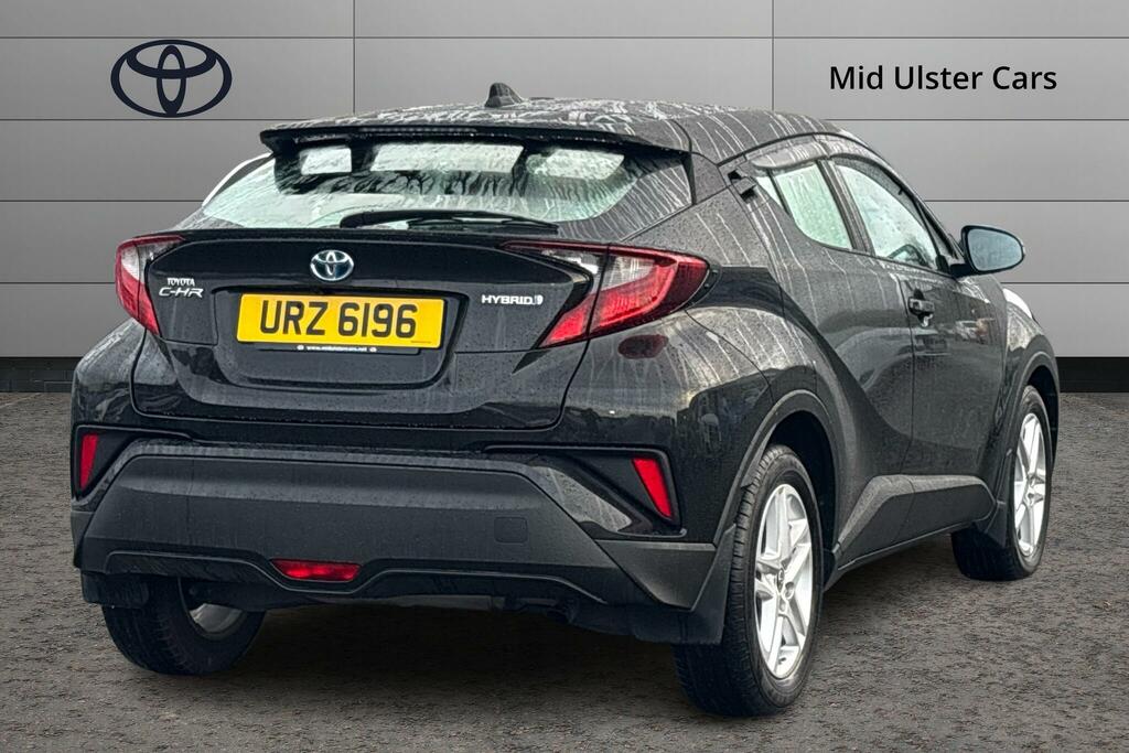 Toyota C-Hr 1.8 Hybrid Icon Cvt URZ6196 Black #2
