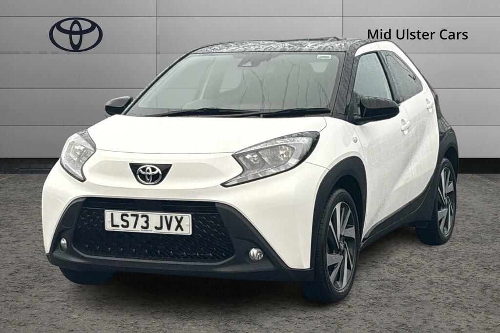 Toyota Aygo X 1.0 Vvt-i Edge LS73JVX White #3