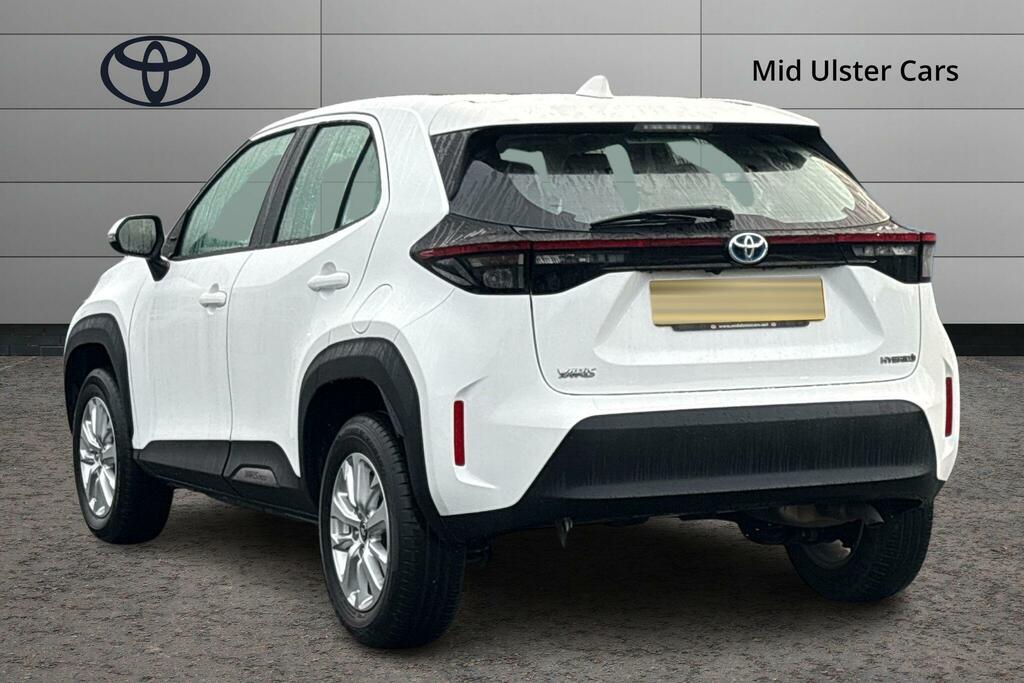 Toyota Yaris Cross 1.5 Hybrid Icon Cvt WK23UPM White #4