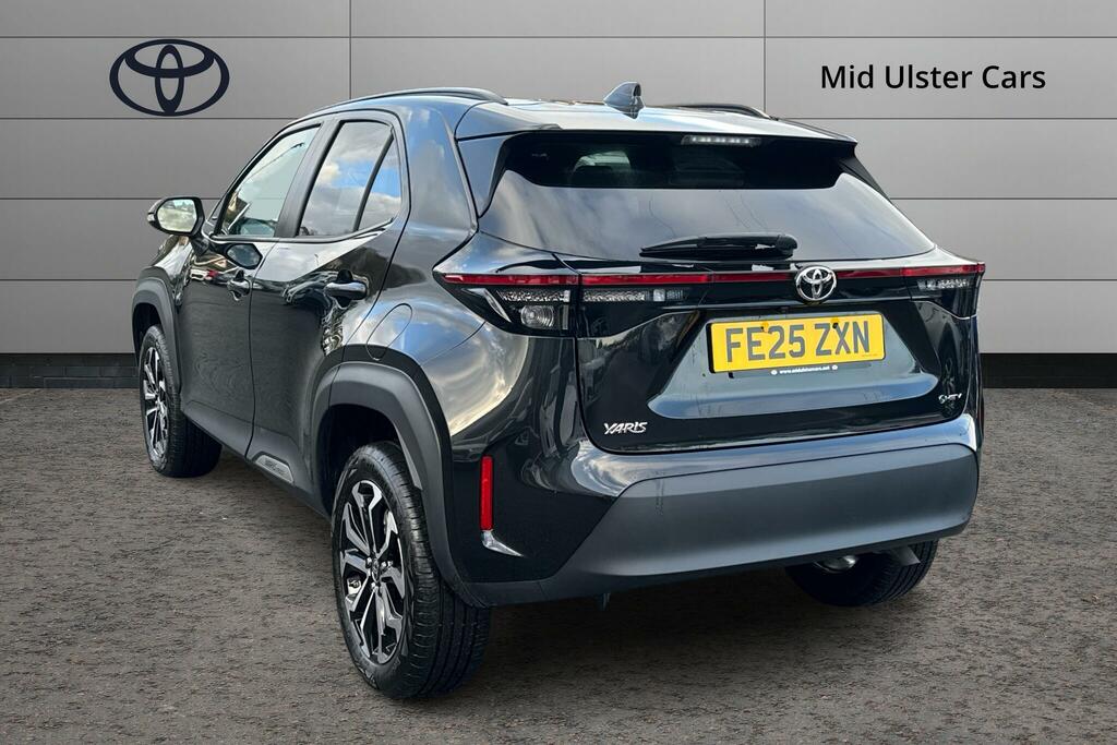 Toyota Yaris Cross 1.5 Hybrid Design Cvt FE25ZXN Black #4