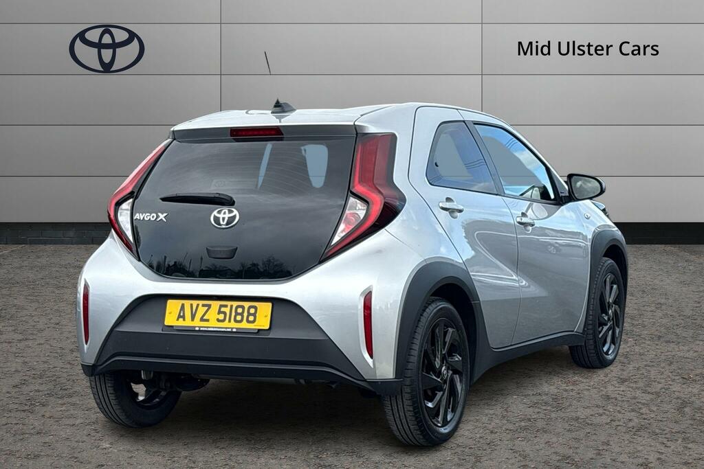 Toyota Aygo X 1.0 Vvt-i Pure AVZ5188 Silver #2