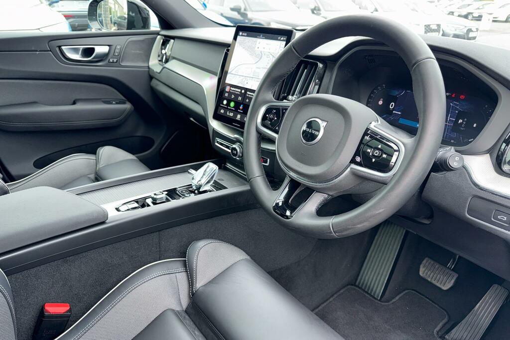 Volvo XC60 2.0 B5 Mhev Plus Black Edition Suv Hybr XC601 Black #6