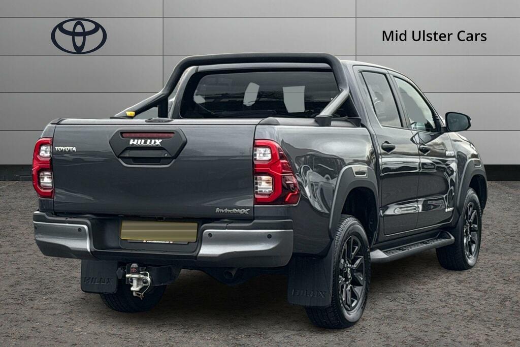 Toyota HILUX Invincible X Dcab Pick Up 2.8 D 48V CVZ4572 Black #2