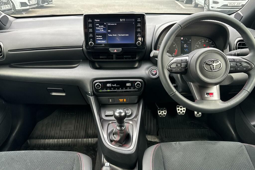 Toyota Yaris 1.6 Awd Circuit Pack WGZ5999 Black #5