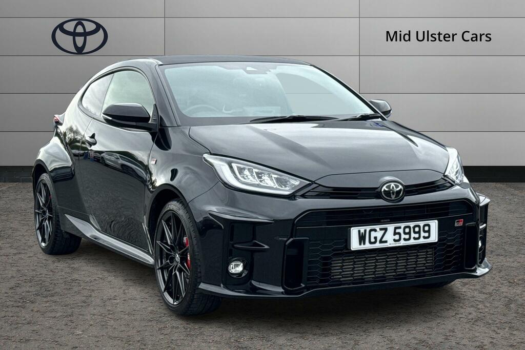 Toyota Yaris 1.6 Awd Circuit Pack Black