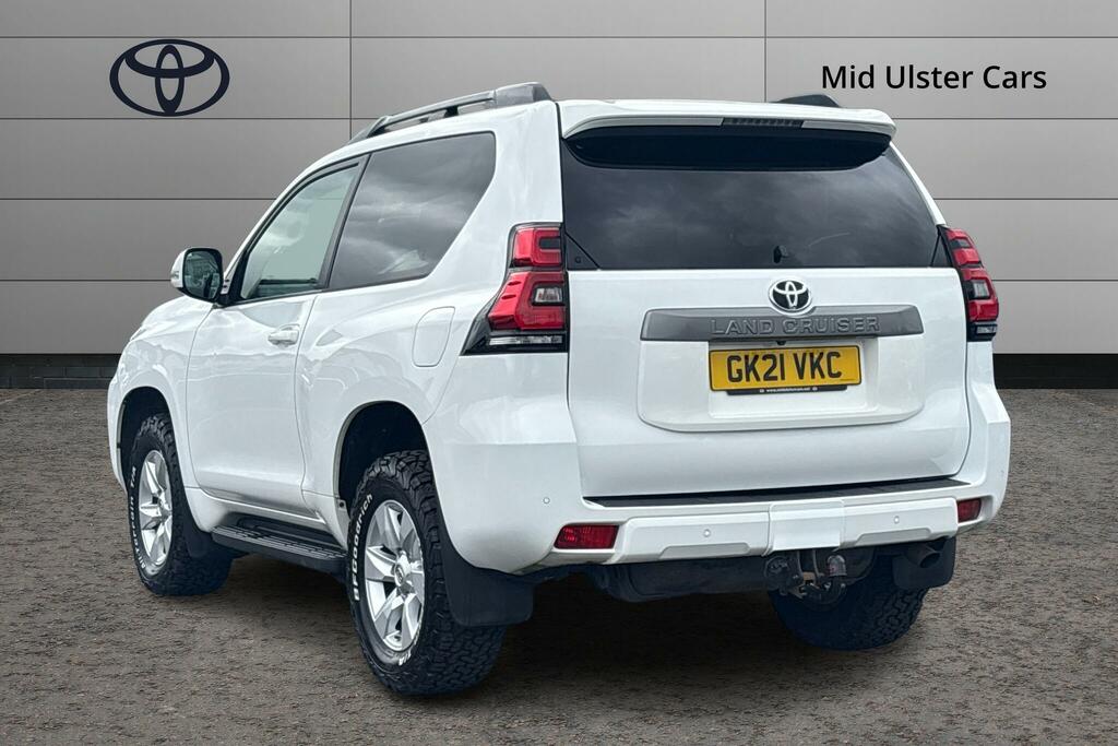 Toyota Land Cruiser 2.8 D-4d 204 Active 5 Seats White #4