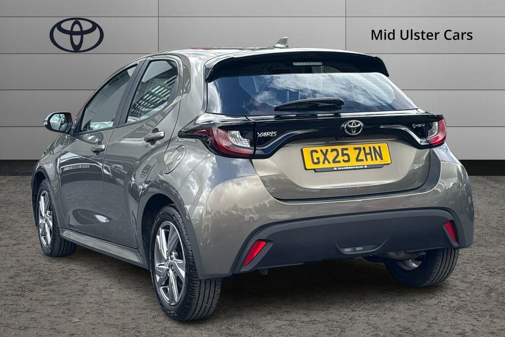 Toyota Yaris 1.5 Hybrid Icon Cvt GX25ZHN Brown #4