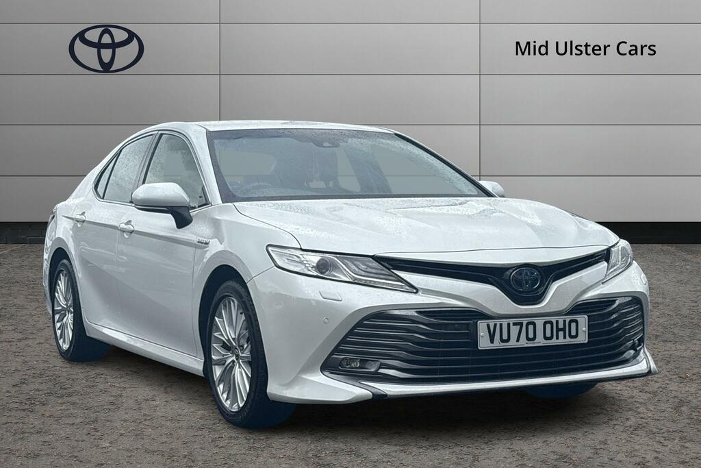 Toyota Camry 2.5 Vvt-i Hybrid Excel Cvt White