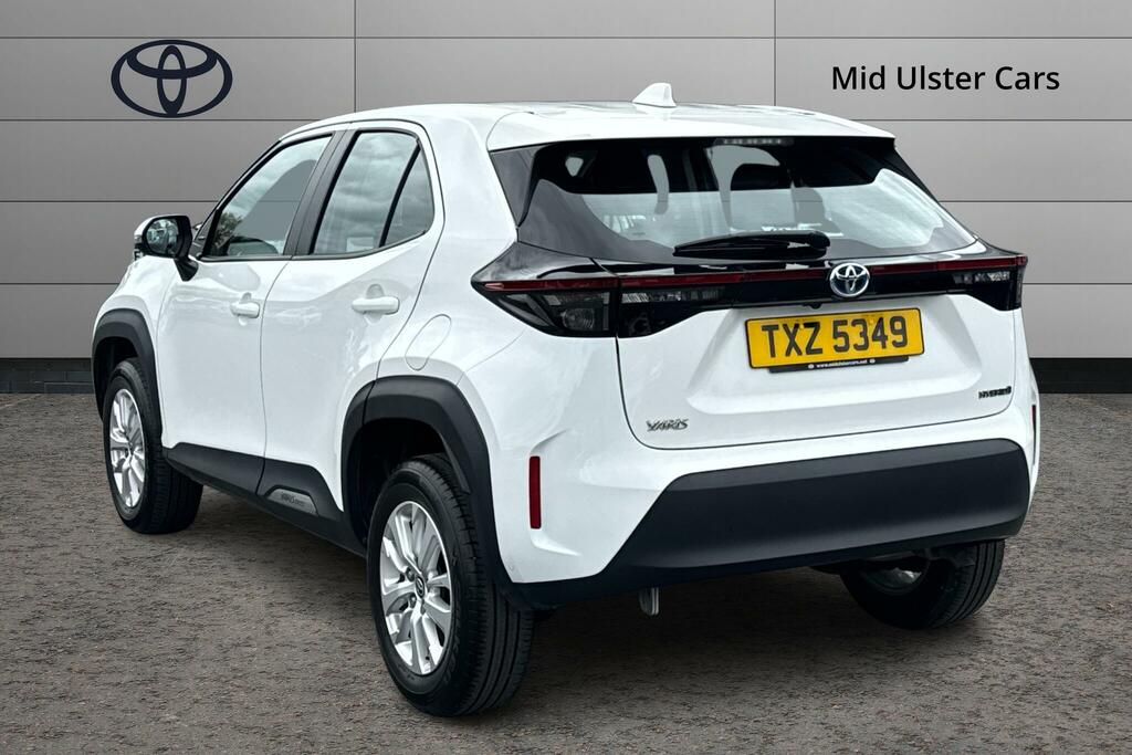 Toyota Yaris Cross 1.5 Hybrid Icon Cvt TXZ5349 White #4