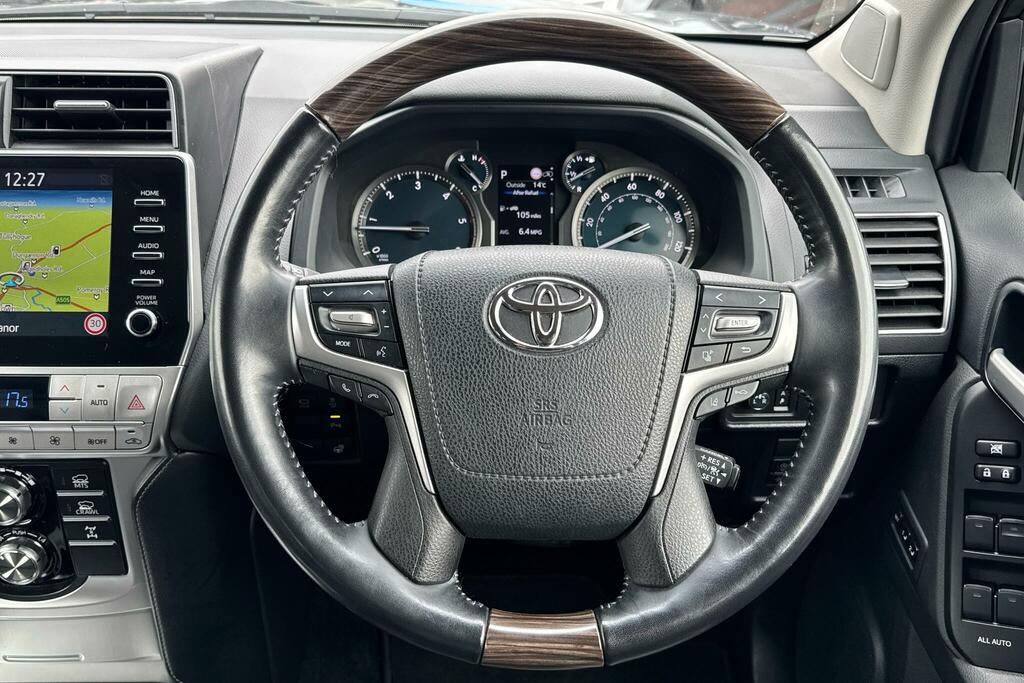 Toyota Land Cruiser 2.8 D-4d 204 Invincible 7 Seats AVZ4918 Grey #6
