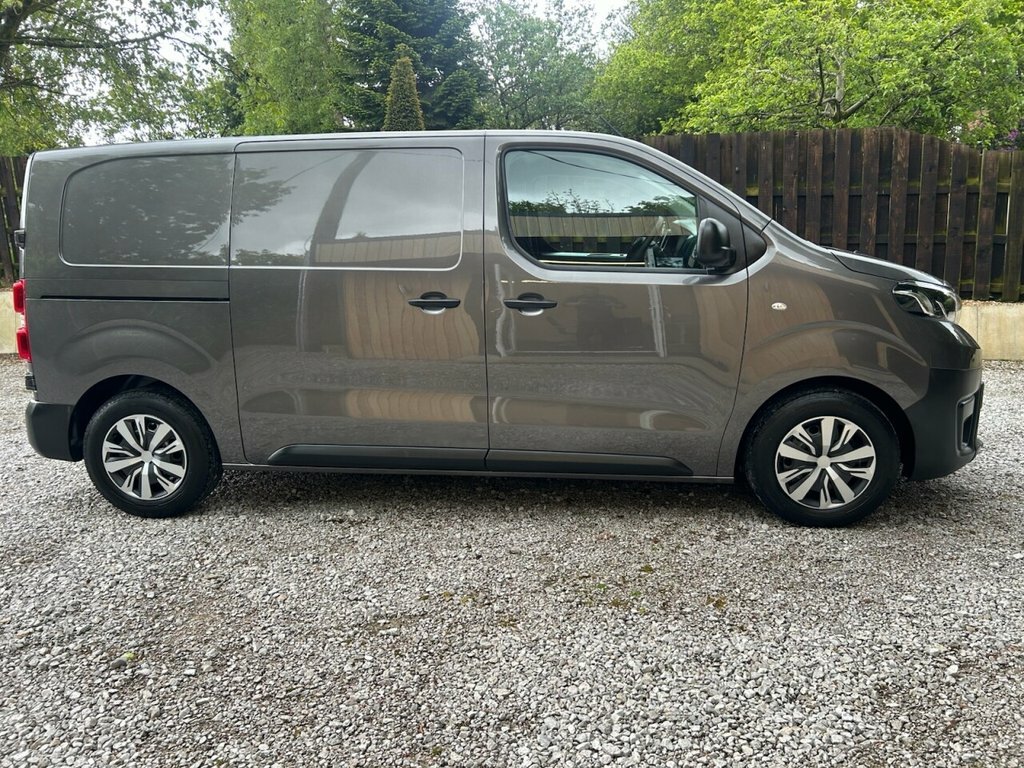 Toyota PROACE 1.5L Active 6Dr Grey #6