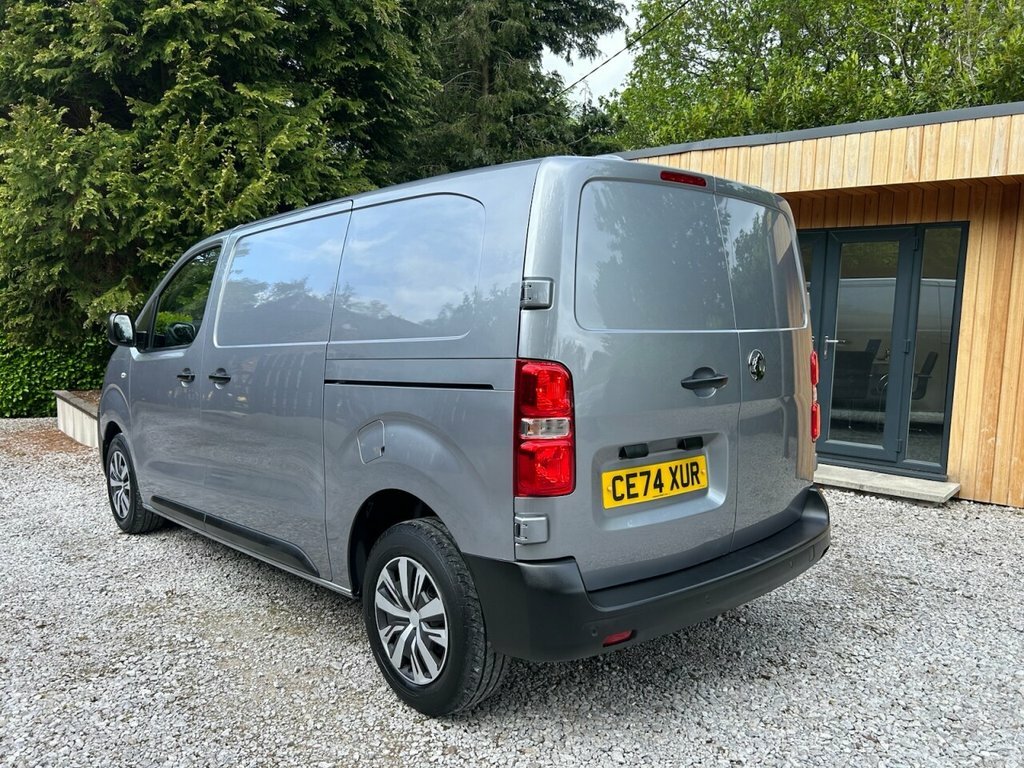 Vauxhall Vivaro 1.5L Prime 6Dr CE74XUR Grey #5