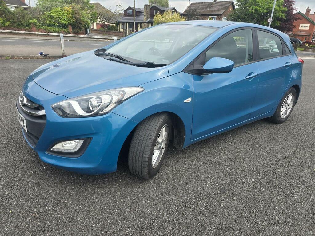 Hyundai I30 Hatchback 1.6 Crdi Active Euro 5 Blue #5