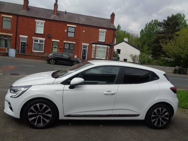 Renault Clio 1.0 Tce Iconic Hatchback Euro 6 MX70FRJ White #2