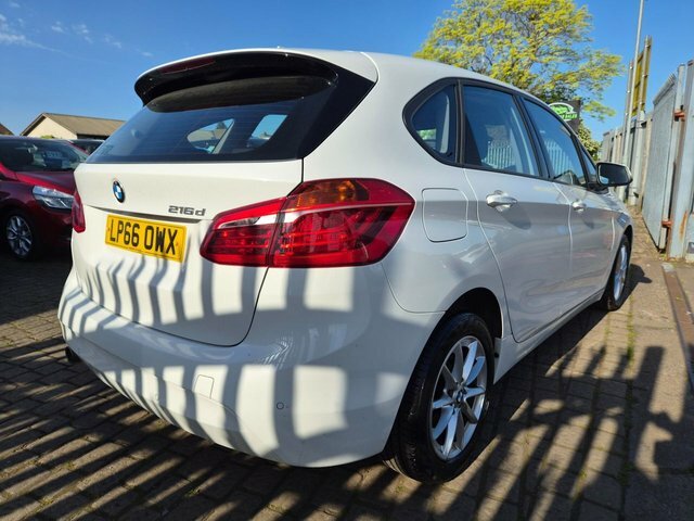 BMW 2 Series Active Tourer 216D Se Mpv White #4