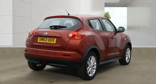 Nissan Juke Acenta Suv SM63UUX Red #4