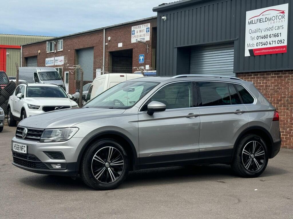 Volkswagen Tiguan 2.0 Tdi Se Navigation Euro 6 Ss HS68NFC Silver #3