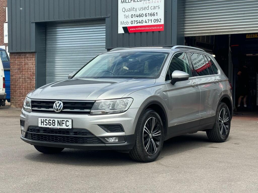 Volkswagen Tiguan 2.0 Tdi Se Navigation Euro 6 Ss HS68NFC Silver #2