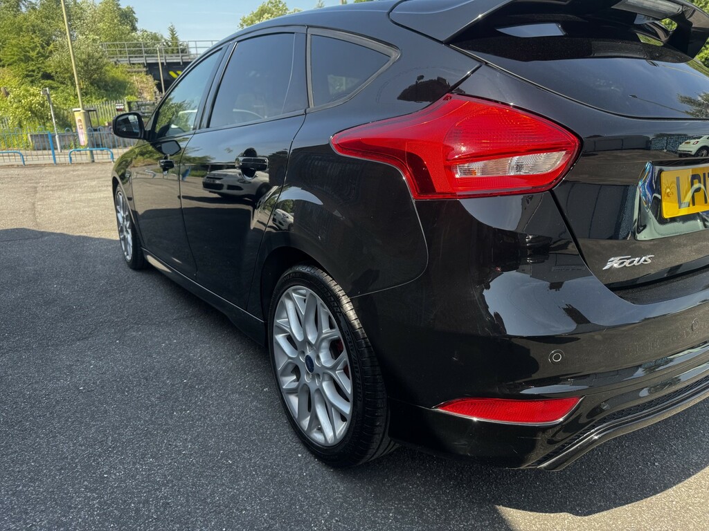 Ford Focus 1.0 T Ecoboost St-line 2017 LP17ELU Black #4