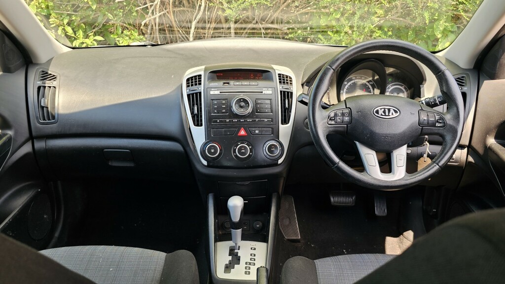 Kia Ceed 1.6 2 Black #4