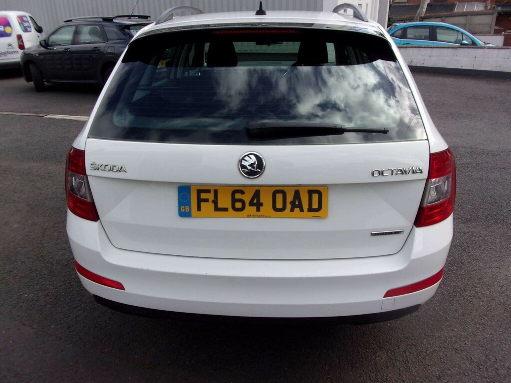Skoda Octavia 1.6 Tdi Se Business Greenline III White #3