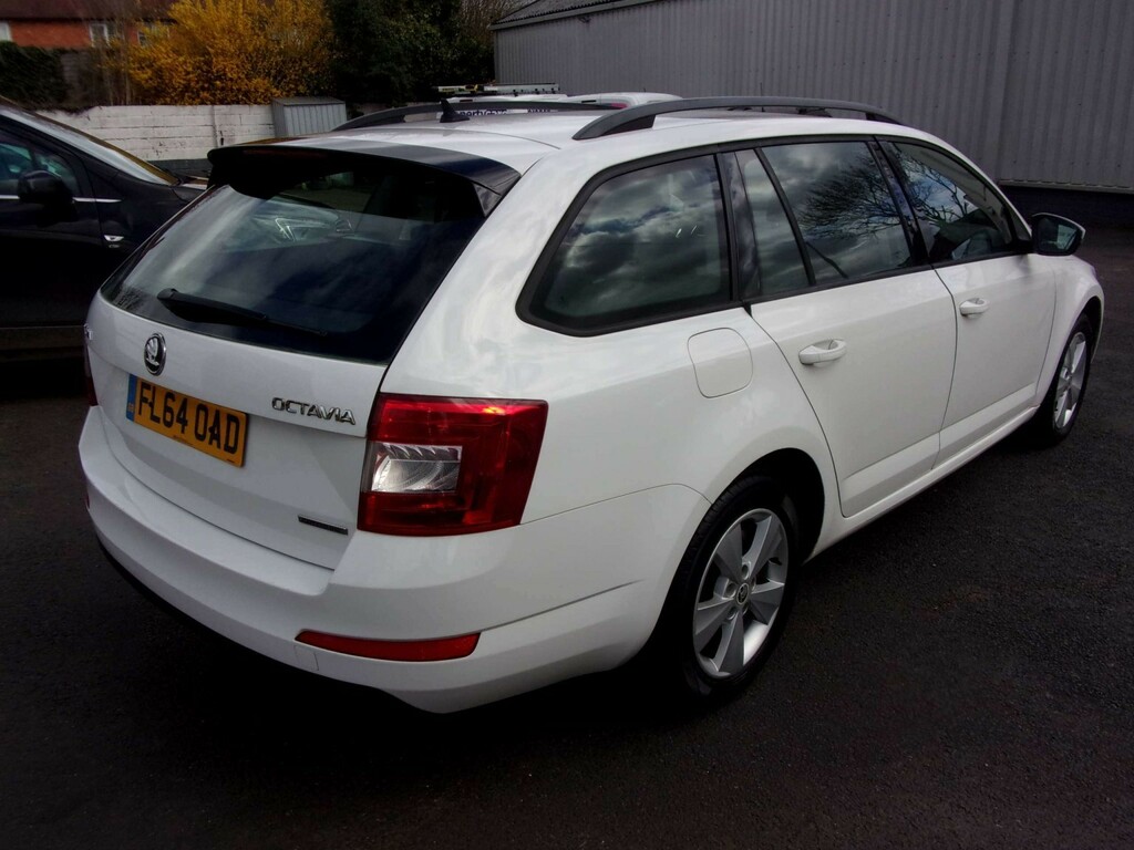 Skoda Octavia 1.6 Tdi Se Business Greenline III White #4