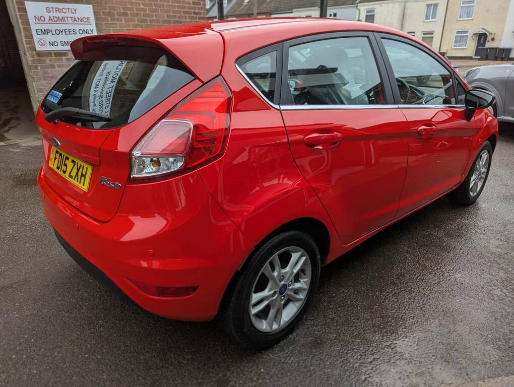 Ford Fiesta 1.25 82 Zetec Red #4