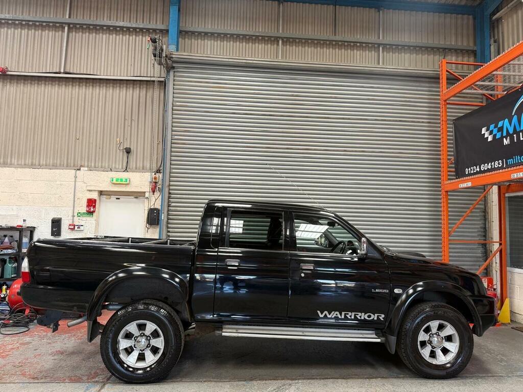 Mitsubishi L200 4Wd Lwb Black #7