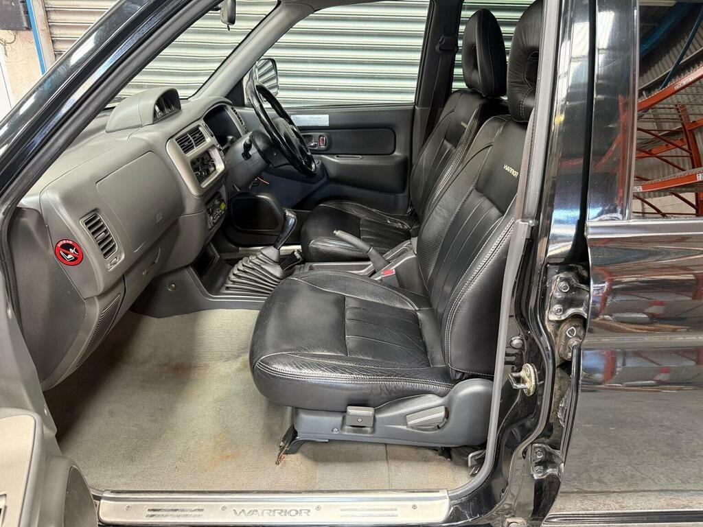 Mitsubishi L200 4Wd Lwb Black #19