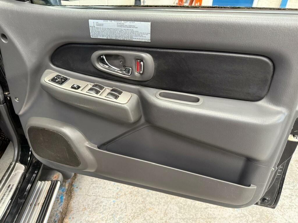 Mitsubishi L200 4Wd Lwb Black #10