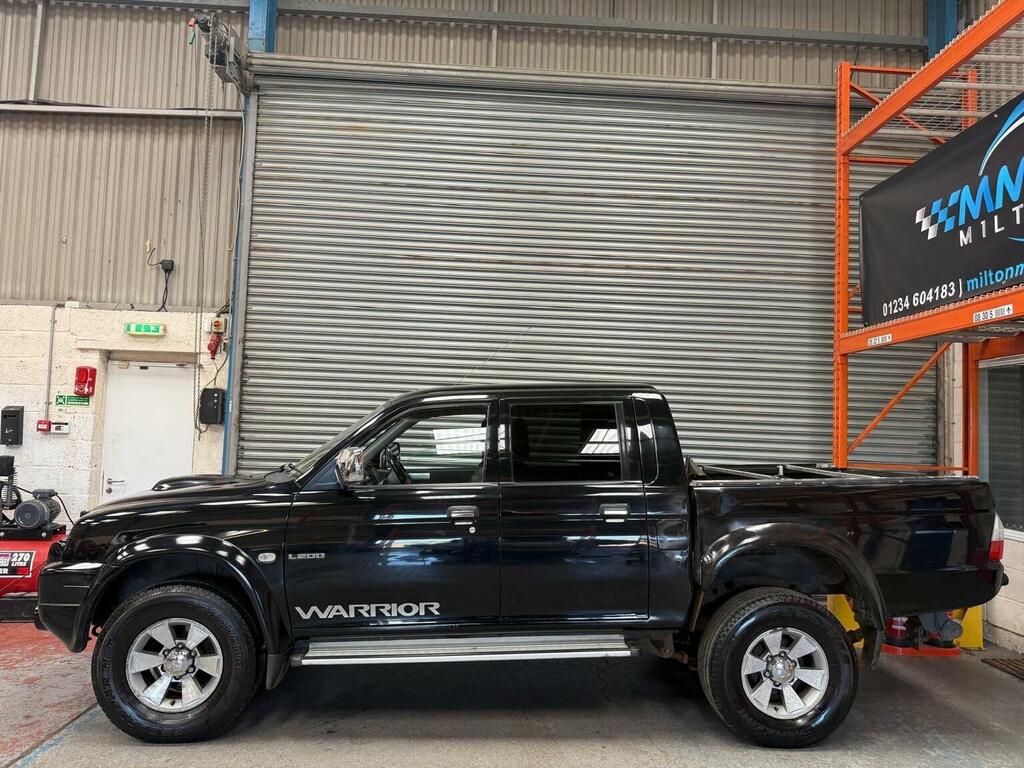 Mitsubishi L200 4Wd Lwb Black #8