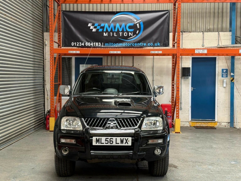 Mitsubishi L200 4Wd Lwb Black #31