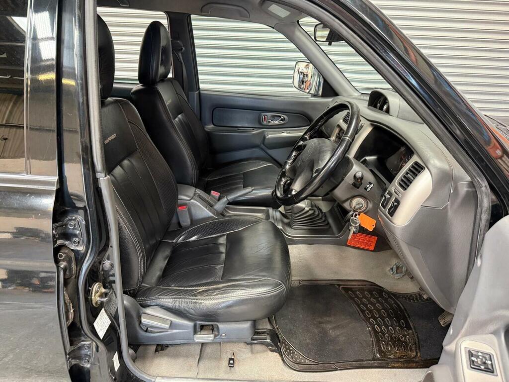 Mitsubishi L200 4Wd Lwb Black #12