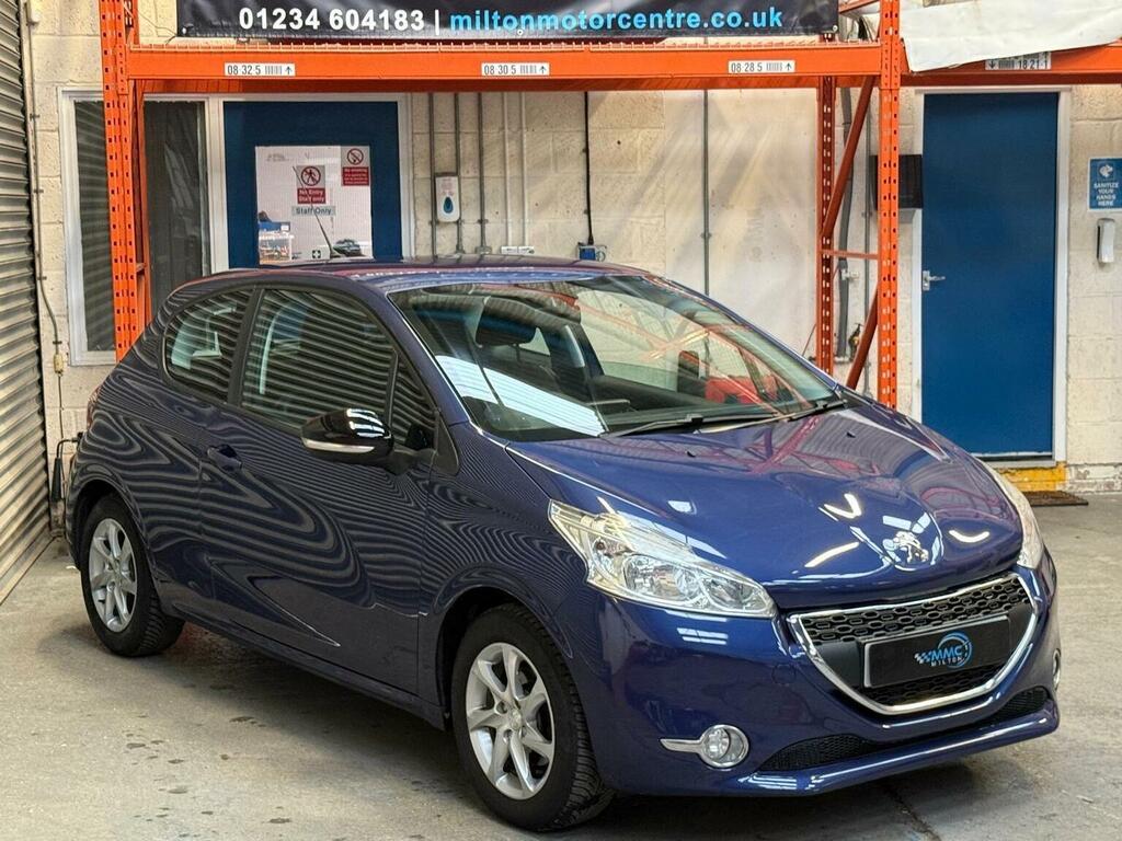 Peugeot 208 Hatchback 1.2 Vti Active Euro 5 201414 Blue