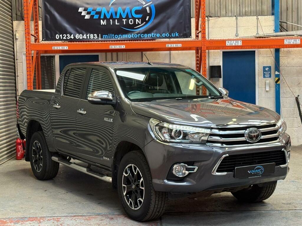Toyota HILUX Pickup 2.4 D-4d Invincible X 4Wd Euro 6 Grey #5