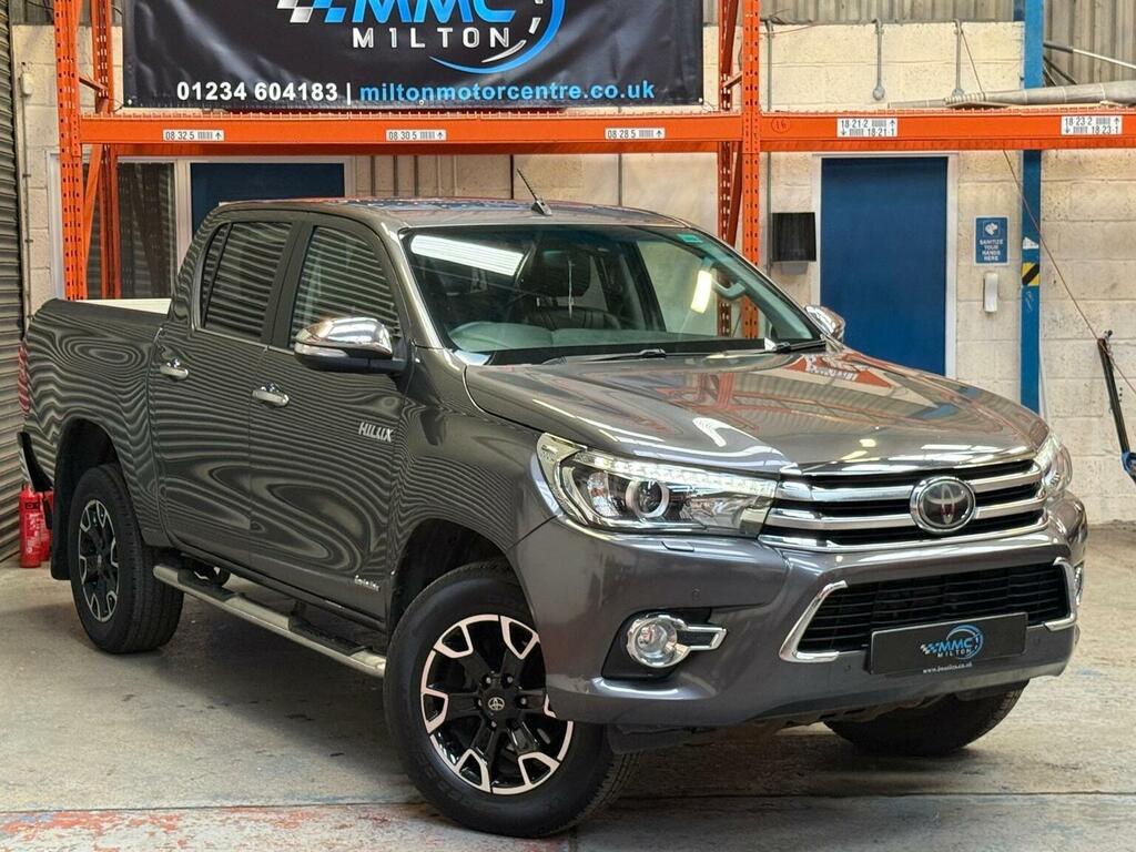 Toyota HILUX Pickup 2.4 D-4d Invincible X 4Wd Euro 6 Grey