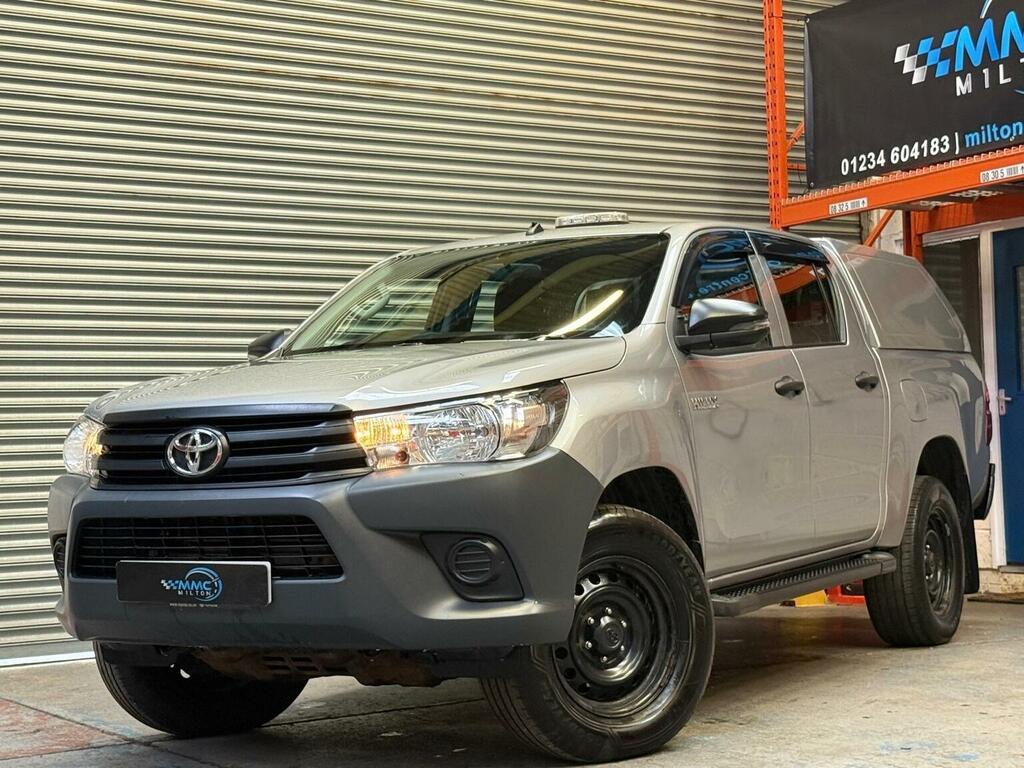 Toyota HILUX Pickup 2.4 D-4d Active 4Wd Euro 6 3.5T 2020 FE20KUV Silver #4