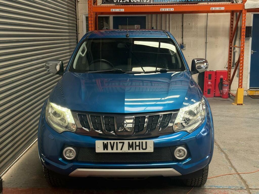 Mitsubishi L200 Pickup 2.4 Di-d Dc Barbarian 4Wd Euro 6 WV17MHU Blue #2