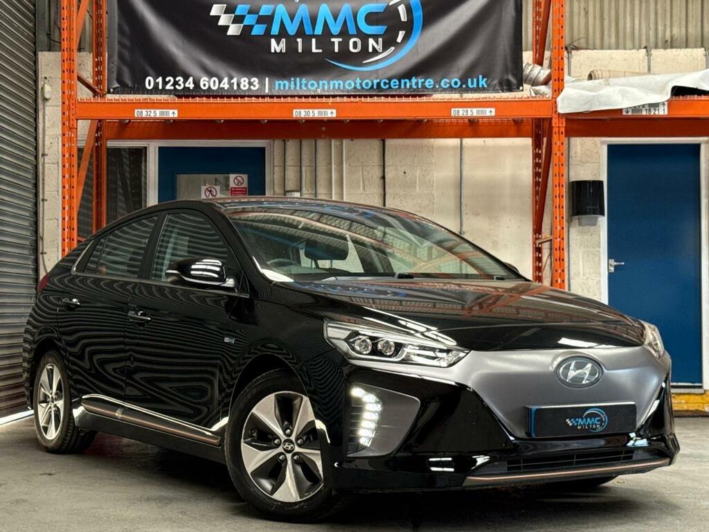 Hyundai Ioniq Hatchback 28Kwh Premium Se 201767 Black