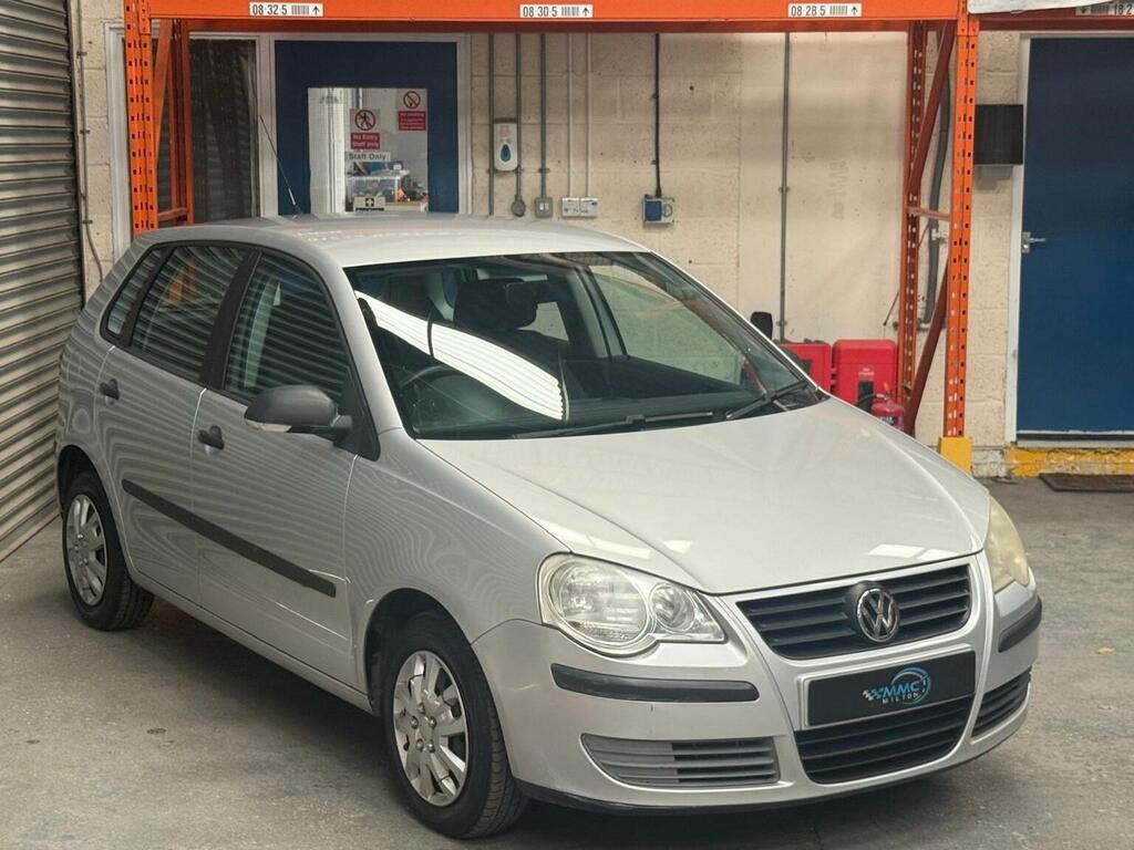 Volkswagen Polo Hatchback 1.2 E 200606 Silver #2