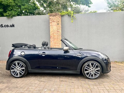 Mini Convertible 2.0 Cooper S YJ23ABM Black #2