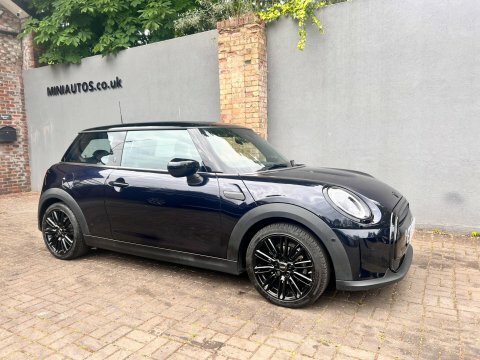 Mini Hatch 1.5 Cooper Exclusive LM22ZVS Black #3